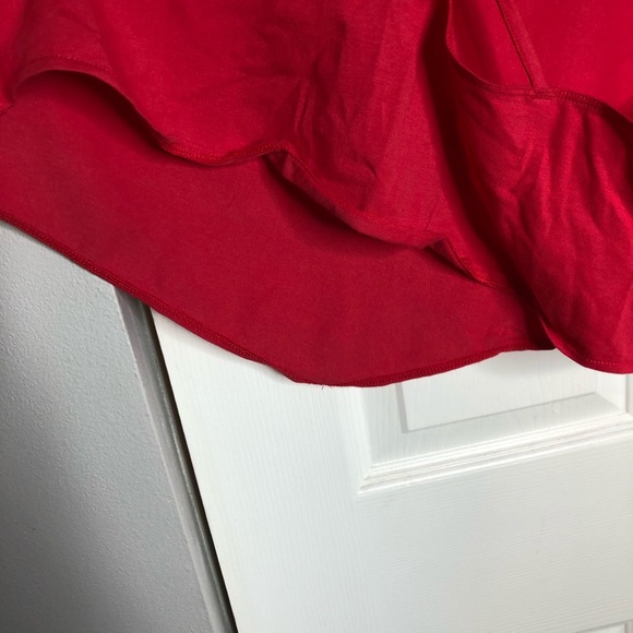 NWT VS Triangular front crop top w/ x straps - Picture 6 of 8